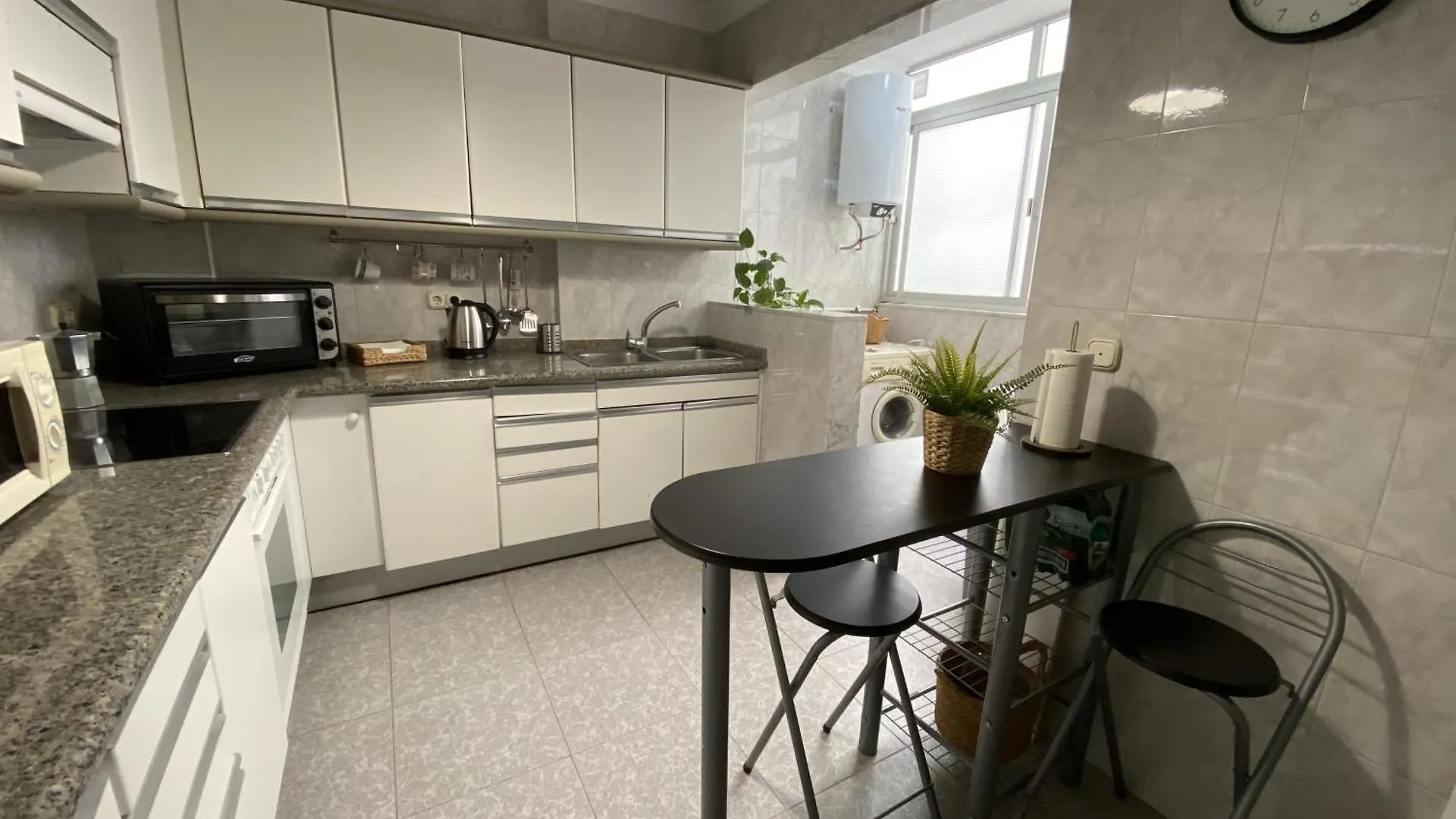 Apartamento Fernando By Solymar Holiday Torre Del Mar 0*,  Spanje